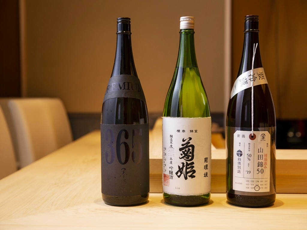 幅広いニーズに応えられる、様々なタイプの日本酒をオンリスト