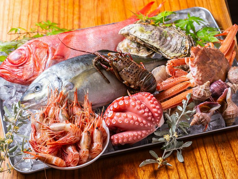 ワインと相性抜群。旬を味わう厳選食材を使った美食に舌鼓