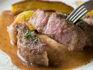 Western style restaurant pépin
