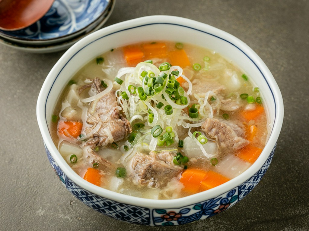 白醤油の澄んだ優しい味わい『白い牛スジ煮込み』