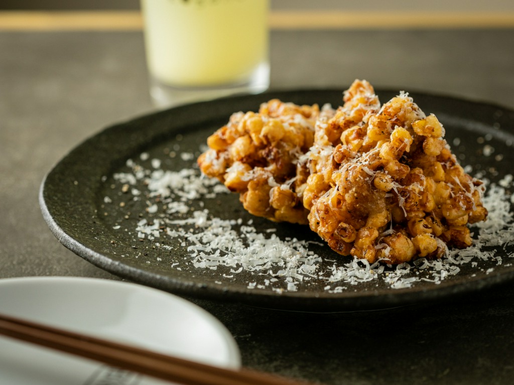 イタリアンテイストに仕上げた『リードヴォーとトウモロコシのかき揚げ』