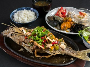 口いっぱいに広がる鮮魚の旨み『県産地魚バター焼』