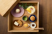 木箱の中に隠された、甘い贈り物『デザート』