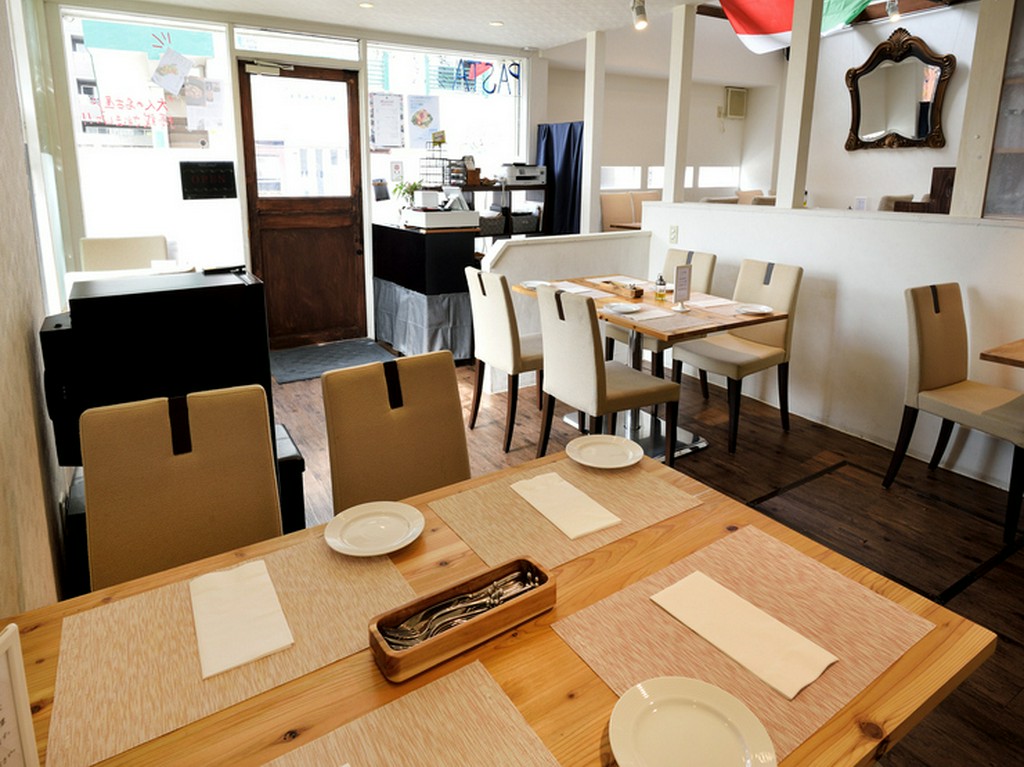 デートや女子会、会食向けの座席も完備の使い勝手のいいお店