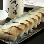 大羅氏が「世界で2番目においしい」と自負する逸品。お店に訪れたゲストが必ずと言ってもいいほど頼むそうで、テイクアウトも可能。人気料理のため、確実に食べたい時は事前に予約しておくのがオススメです。