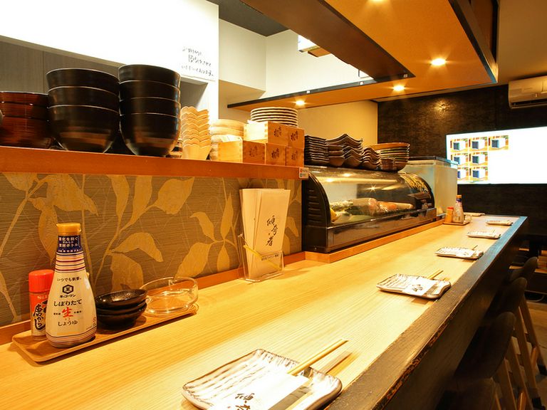 スタッフとの会話を楽しみに訪れる常連ゲストも絶えないのだそう