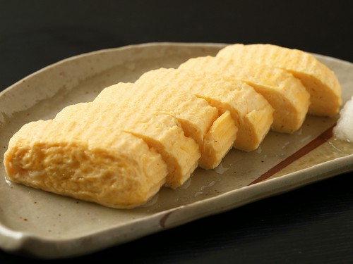フワフワしっとり。優しい味わいの『だし巻き玉子』は定番の一品