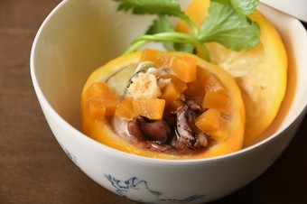 だし香る『煮物　大穴子と農園野菜の炊き合わせトリュフ添え』