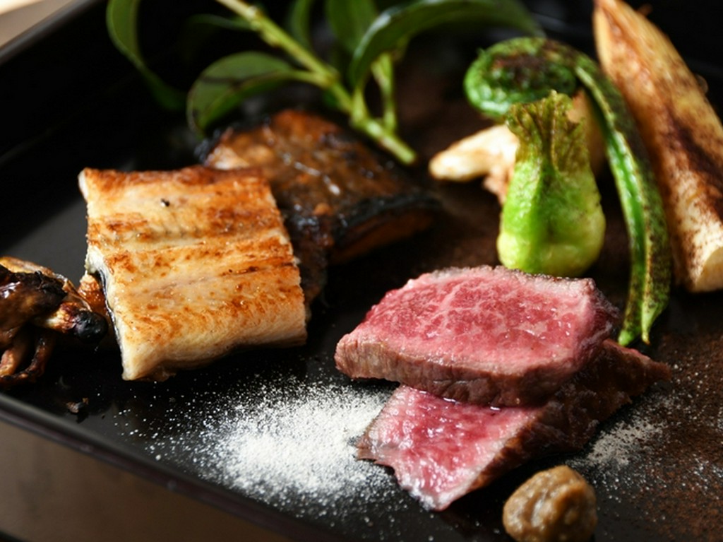 肉本来の旨みを最大限に引き出した『豊橋産段戸牛ステーキ』