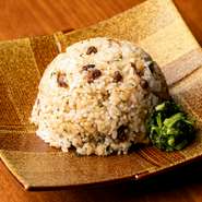 創業から愛されている広島牛ガーリックライス！実はファンも多い逸品♪是非〆で青ひげこだわりのガーリックライスをお楽しみください！