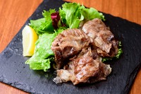 A4等級広島牛のコウネを鉄板で焼き上げた人気弁当です。