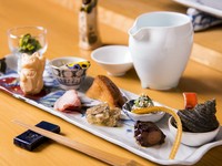 先付、八寸、椀物など季節の食材を取り入れたコースになります。
当日のご注文も可能です。