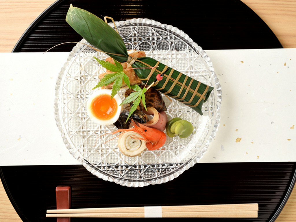 自慢の素材を気軽なミニ懐石で『ランチ懐石コース』