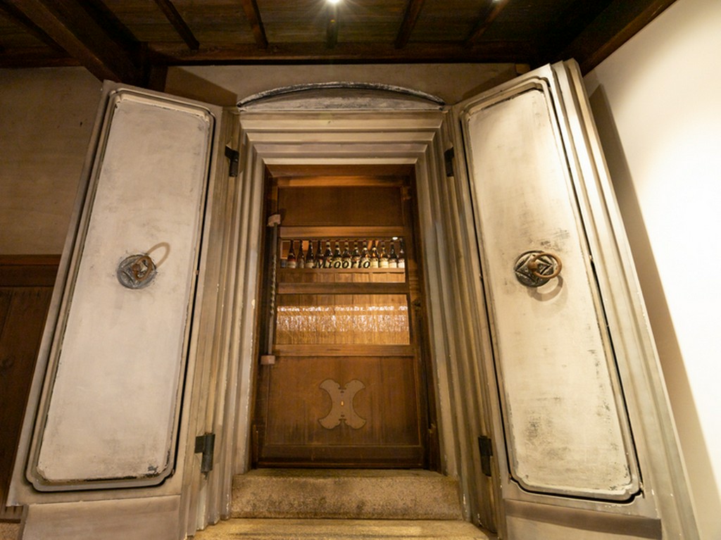 年月を経てもなお風格を保ち続ける、素敵なエントランス