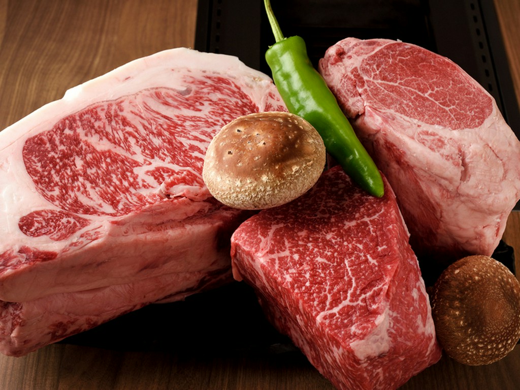 全国各地から厳選された、最高ランク和牛のみを使用