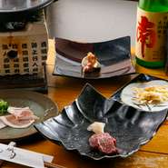 バリエーション豊かな全8品の酒肴を楽しめる『酒繊セット』