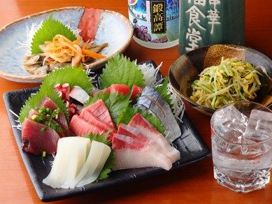店主が豊洲市場で買い付ける鮮魚を生かした『和食』