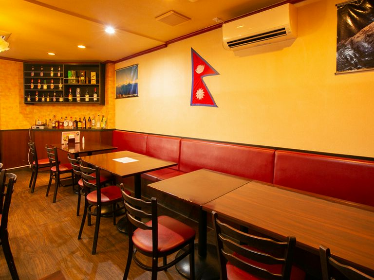 子どもを連れた家族にオススメ、座り心地の良いベンチシート