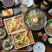 【天ぷら酒場　KITSUNE　金山店】では会社の宴会や接待ではウニ・穴子・肉つけそばなど贅沢料理がついて4500円でご用意しております。詳しくはコースページをご確認くださいませ。