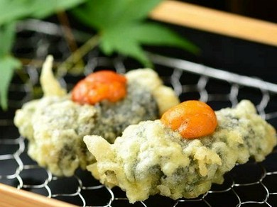 目の前で揚げたての天ぷらをご提供
