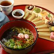 茶そば・田楽3本・漬物・小鉢2つ・ほうじ茶