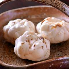 甘みと食感に多くの料理人が惚れ込む。冬の訪れを告げるの百合根