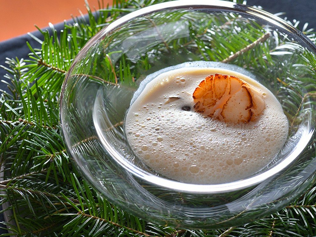 文字通り山の素材の旨みを凝縮。ひと口で力強い北海道の自然を感じる『山のエキス2019』