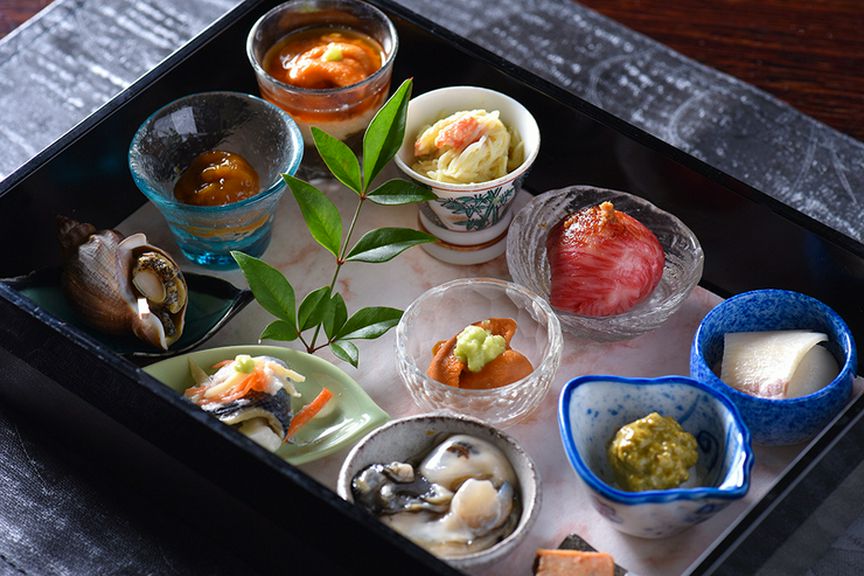 コースの半ばに登場し、いっそう酒を進ませる。豪華な道産素材の『飲兵衛セット』