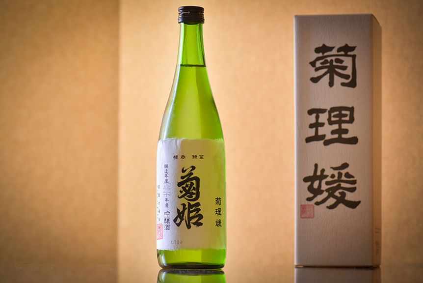 上質なカニに負けないのは、日本最高峰の日本酒だけ