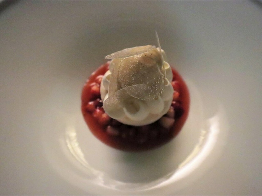 シグニチャーデザート『バシュラングラッセ』