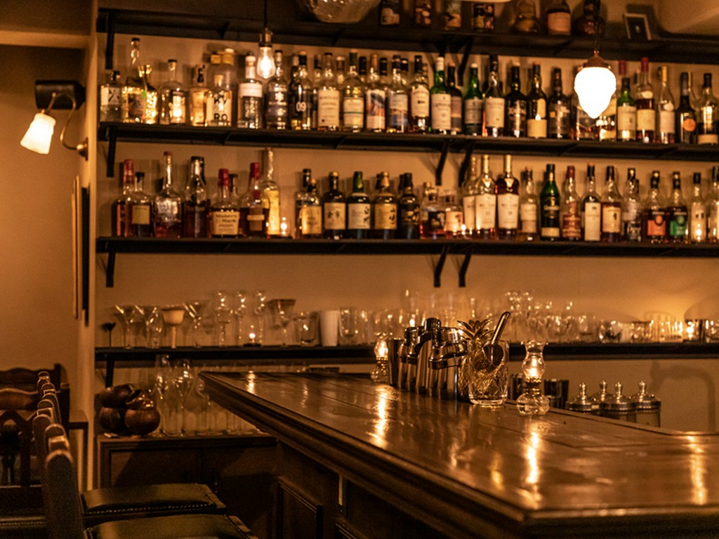 その日の疲れをとり、穏やかな眠りに誘う一杯と空間がここに