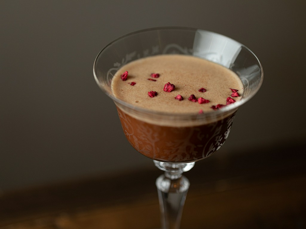 大切な女性をエスコートして訪れたい、大人のチョコレートバー