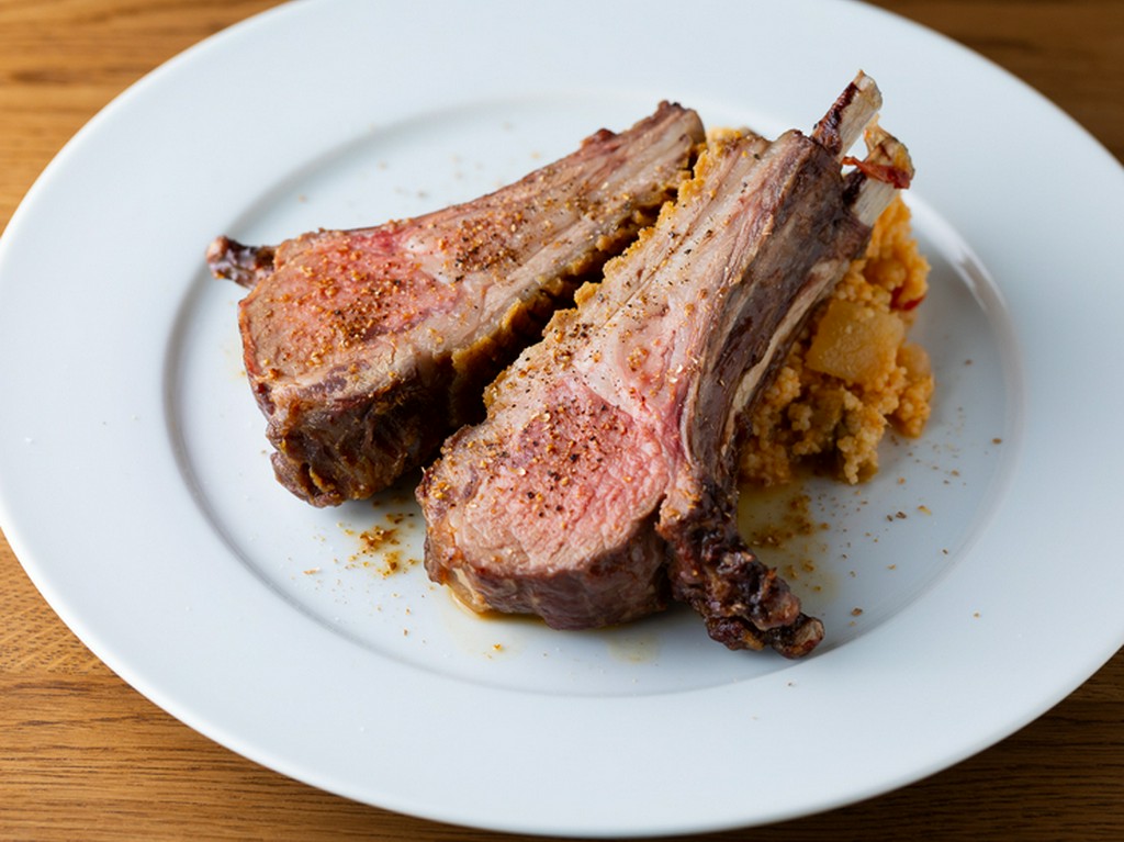 産地やブランドにはこだわらない。大事なのは素材を見る自身の目