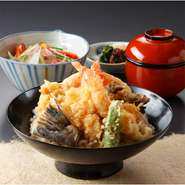 ・先付
・お造り
・茶碗蒸し
・天丼
・味噌椀
・香の物
・お食後
