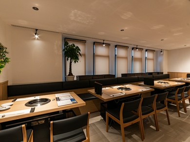 【無煙ロースター有り】おしゃれな店内はデート使いにも良い！