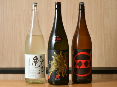 鳳凰美田のほか、酒屋に足を運んでこれぞ！というものを厳選