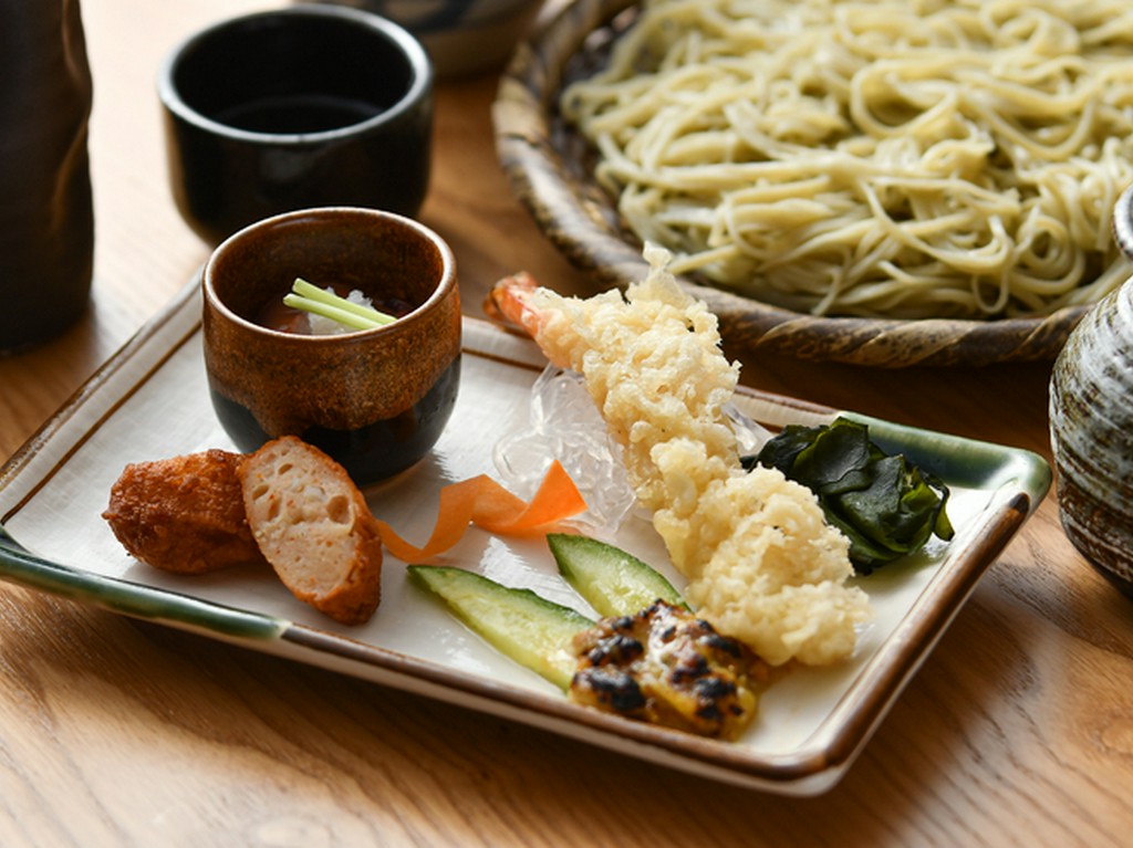 まずは『晩酌セット』で【蕎麦と料理　瀬口】の良さを味わって