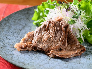 上品で繊細な味わい『牛肉の昆布醤油焼き』