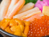 時期によって産地や仕入れ先を変更し、常に最高の旬のネタを提供