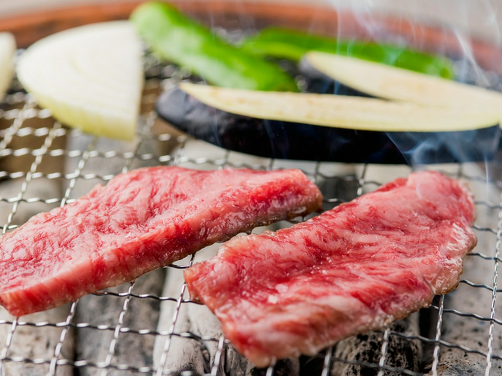 牛肉だけでなく、ラム肉や野菜などすべての食材を厳選