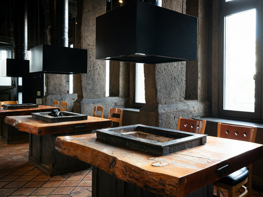 2人の距離もグッと縮まる。洗練された非日常空間で大人デート