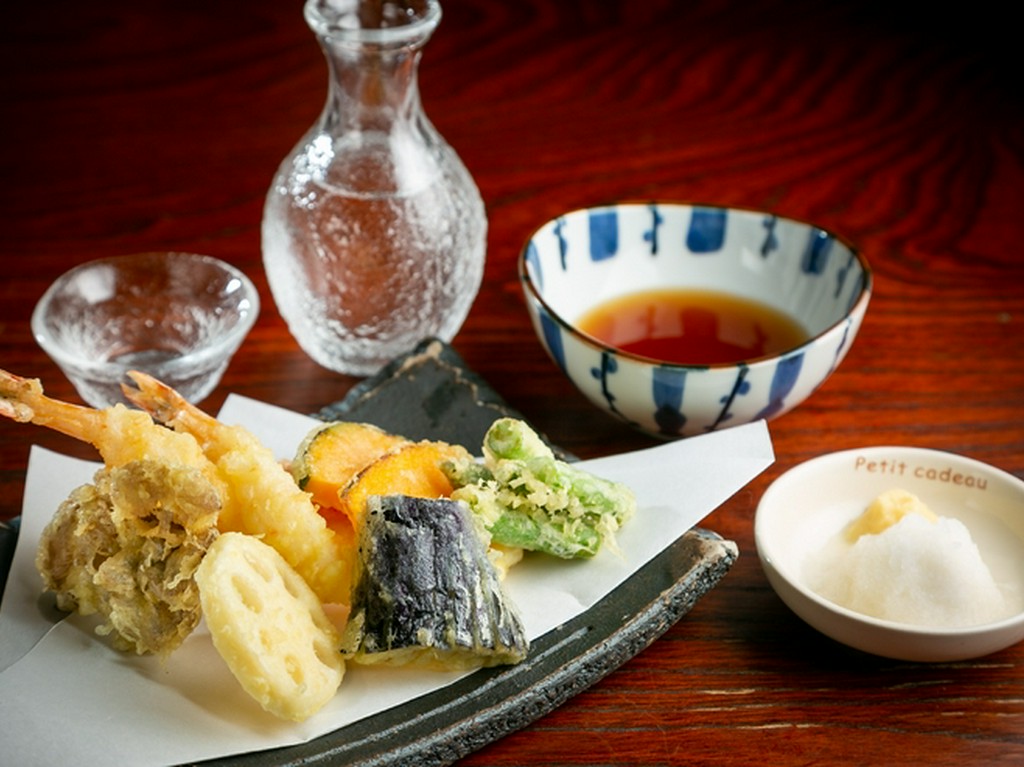 サクサク食感の薄衣。料理人イチオシの『天ぷら』