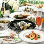 なかなか入手できない食材を使った料理が用意されるということで、その土地の方やプロの方も足を運んでいるそう。ワインの種類も充実しているため、マダムソムリエがとっておきの一杯を提案しています。
