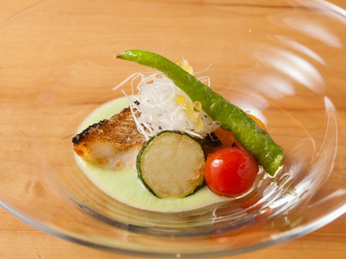 落ち着いた大人の雰囲気で二人の時間を