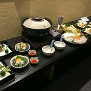 ■水しま、お勧め鍋コース（要予約）
・コース前菜
・ハモちり
・天婦羅
・鍋
・そうめん
・デザート