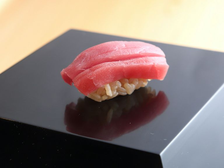 賞味期限5秒! 旬素材を堪能できる『にぎり寿し』