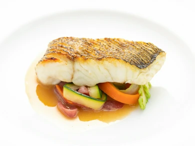 旬の食材を使い素材のおいしさを楽しめる『季節のお魚料理』