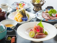 内容充実の献立とおトクな価格。会席コース『吉野』