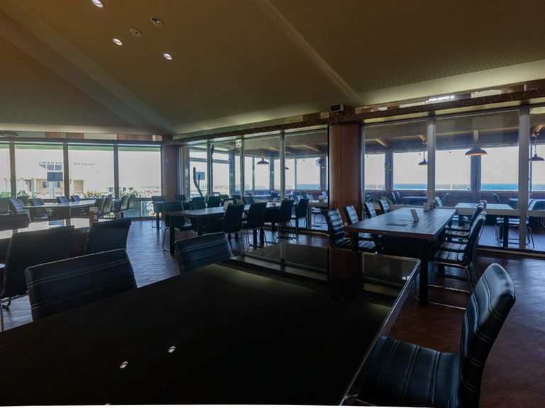 家族連れも歓迎。子ども向けのメニューもあり