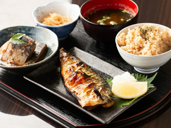 かしわすきおばん菜 小倉家 小倉 居酒屋 のグルメ情報 ヒトサラ かしわすきおばん菜 小倉家 小倉 居酒屋 のグルメ情報 ヒトサラ